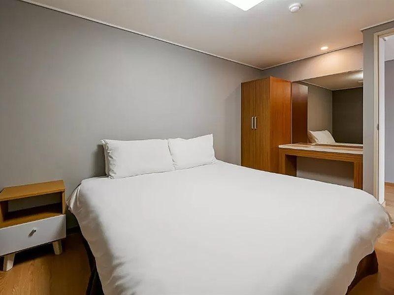 Pampas Hotel Jeju Exterior photo
