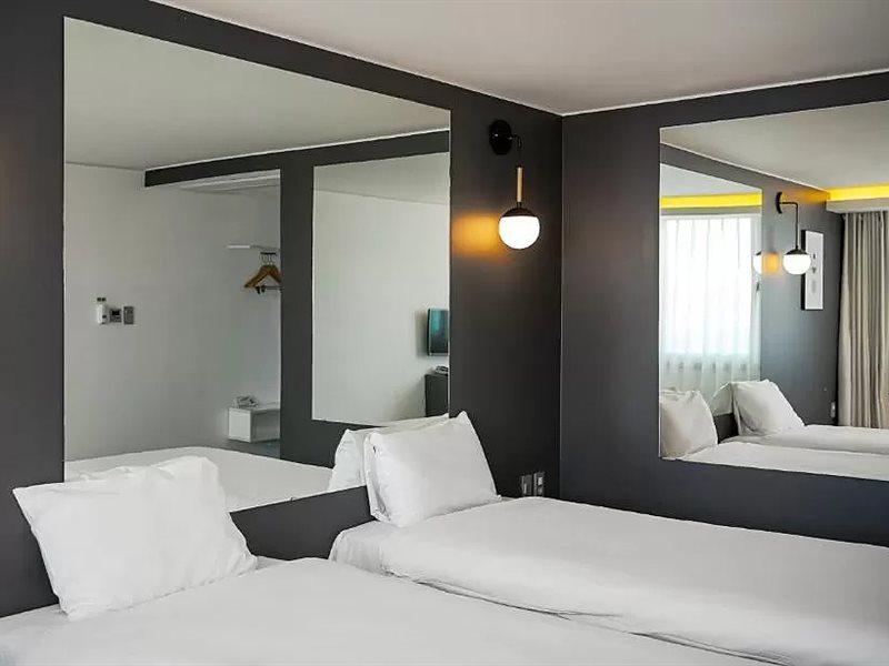 Pampas Hotel Jeju Exterior photo