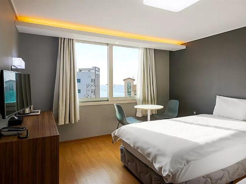 Pampas Hotel Jeju Exterior photo