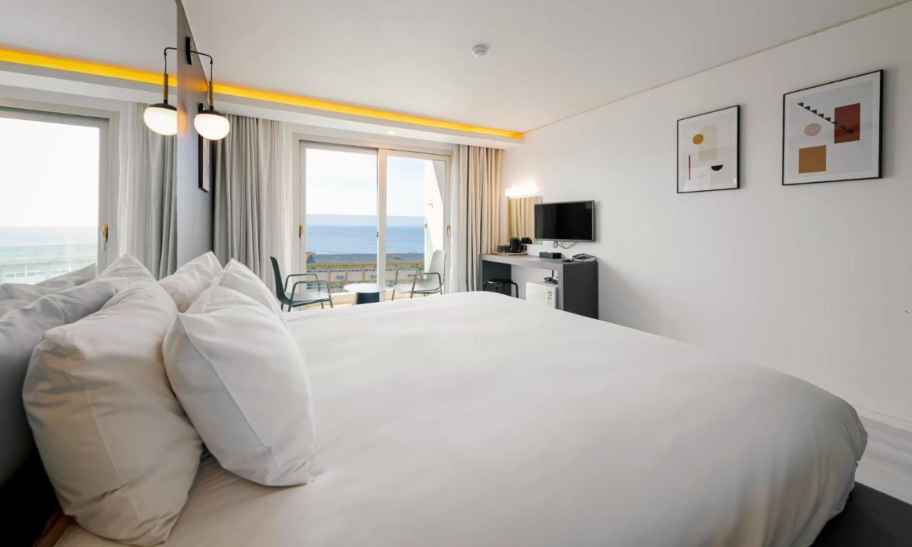 Pampas Hotel Jeju Exterior photo